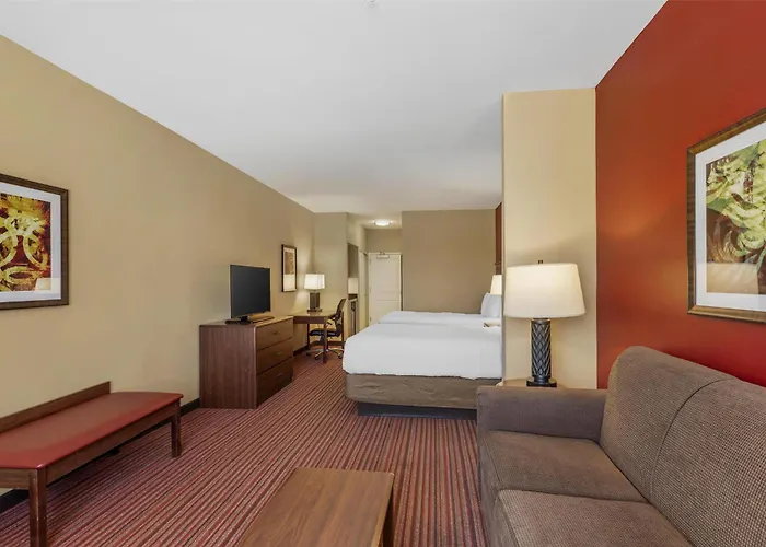 Best Western Plus Hudson Hotel & Suites