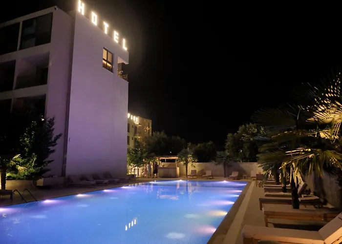 Hotel Qeparo