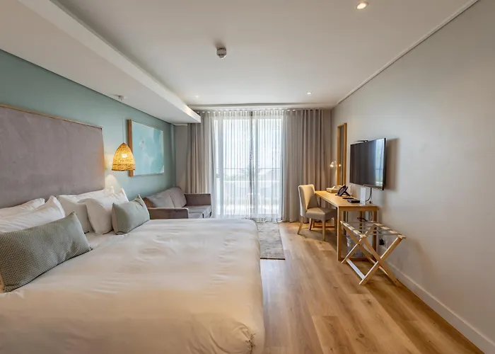 Plett Quarter Hotel - Lion Roars Hotels & Lodges