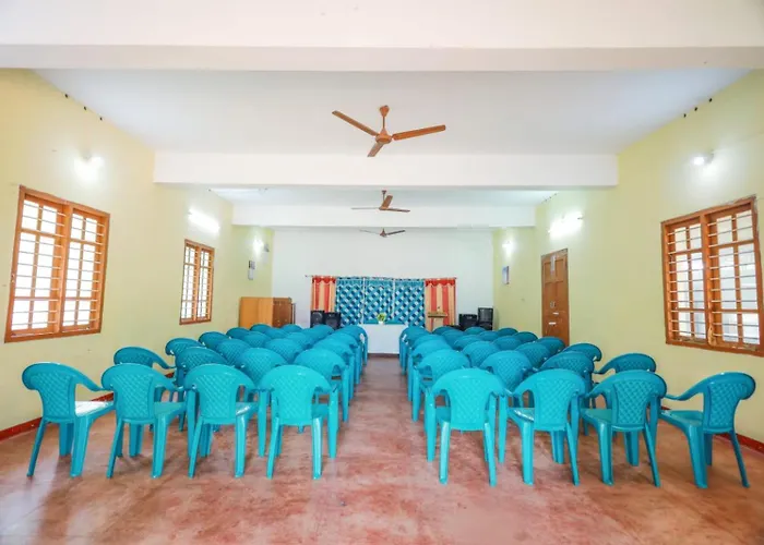 Ymca International Youth Programme Centre & Guest House
