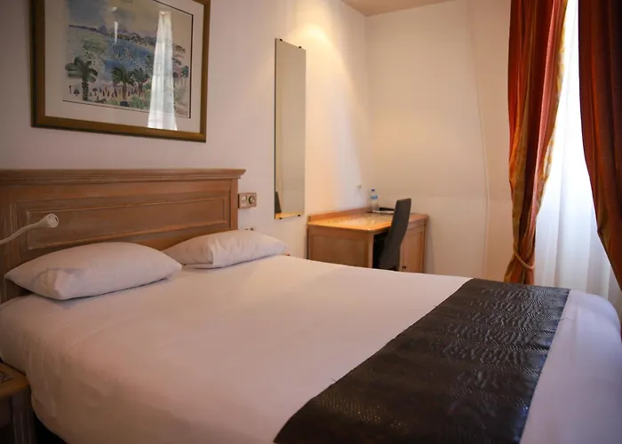 Hotel Aux Sacres Reims, Centre Historique