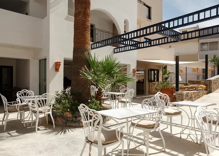 Nami Hotel & Suites