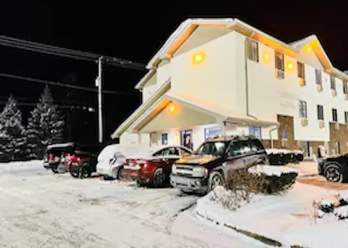 Super Inn By Oyo Lansing Mi