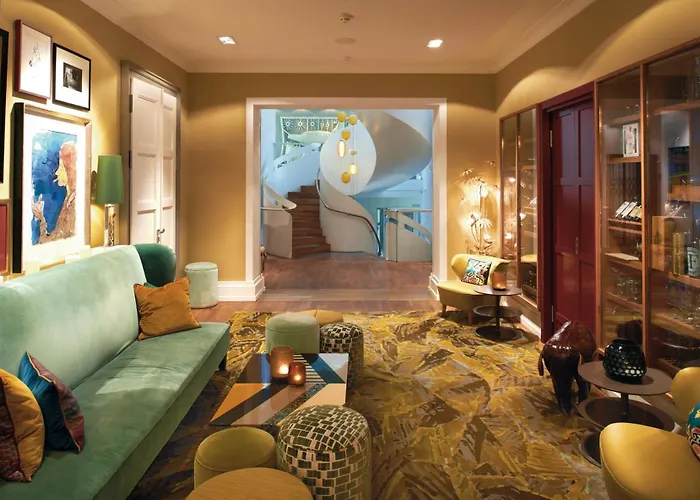 La Maison Hotel & Spa