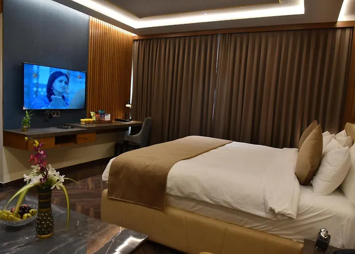 Ramada Encore By Wyndham Statue Of Unity