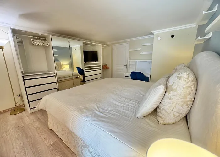 Villa La Source 83 - Room Close To St Tropez Cogolin