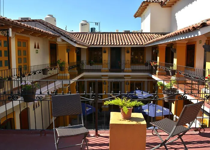 Hotel Aldama