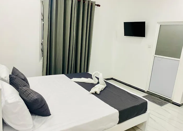 Hotel Jay R