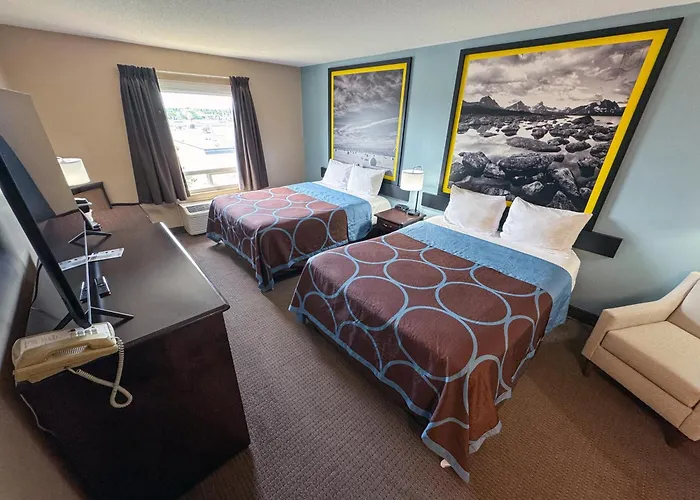 Super 8 By Wyndham Edmonton South