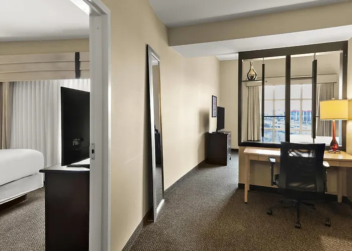 Cambria Hotel Columbus - Polaris