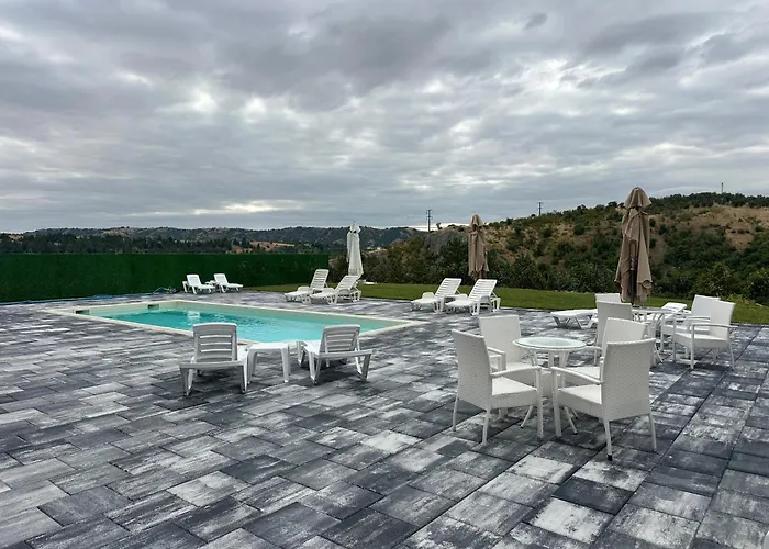 Lakeview Apartments