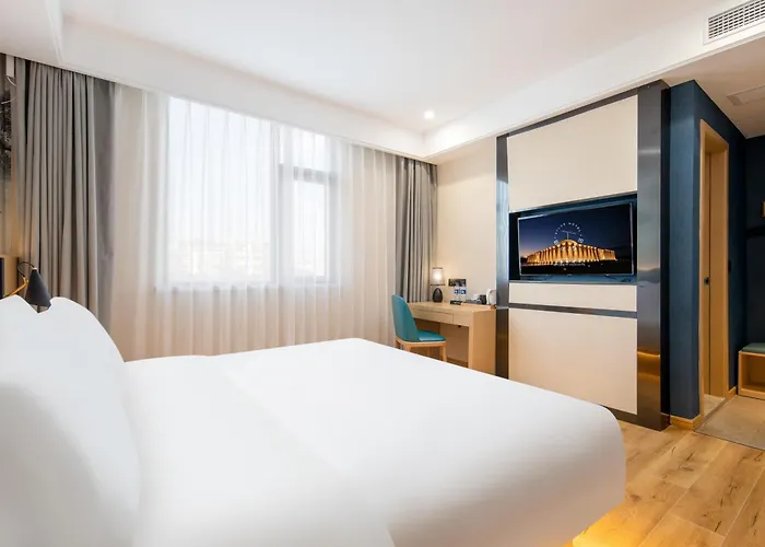 Vyluk Hotel Suzhou Xiangcheng Avenue & Global Harbor