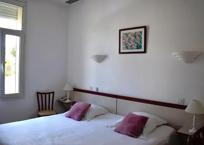 Hotel Orange Marine