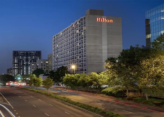 Hilton Arlington National Landing Hotel