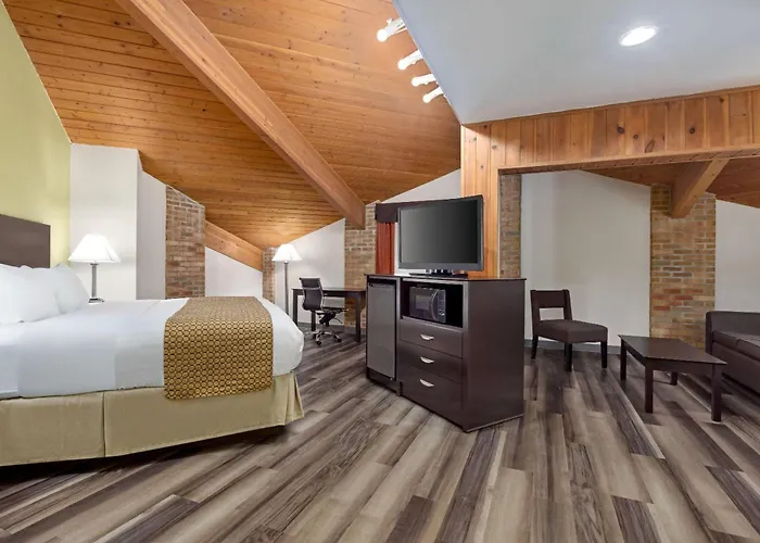 Baymont By Wyndham Monroe