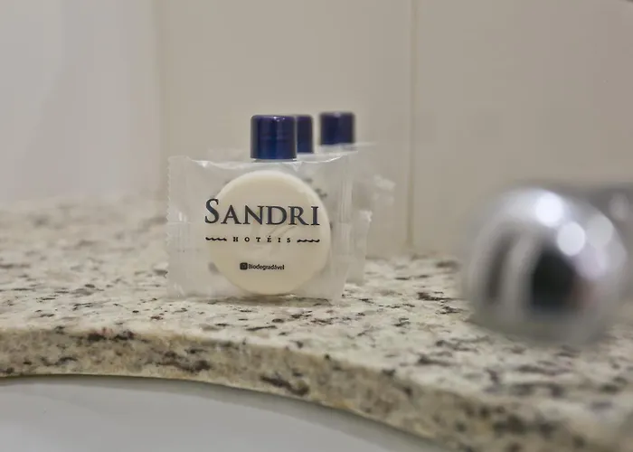 Sandri City Hotel