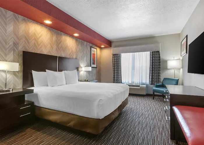 Best Western Plus Gallup Inn & Suites