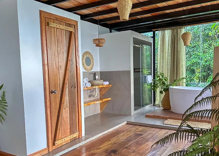 Suite Alpayaku, Suite Boutique Privada Con Desayuno Incluido, Cedro Amazon Lodge