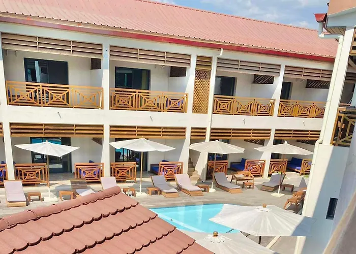 Vezo Beach II Hotel
