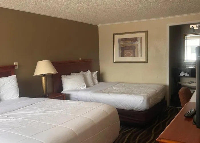 Stay-Well Inn - Monroe
