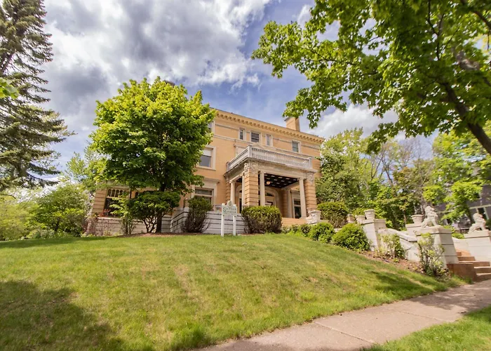 Historic Cotton Mansion By Heirloom Boutique Collection