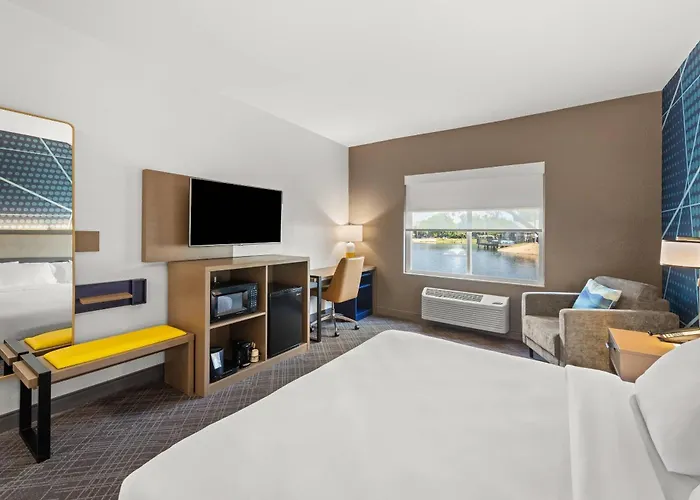 Comfort Inn & Suites Olathe - Kansas City