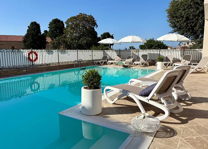 Kairos Tropea Luxury Rooms & Pool