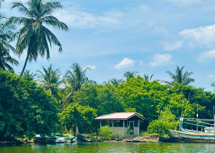 Inpan'S Beach Resort Batticaloa