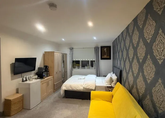 Eastern Bridge Rooms