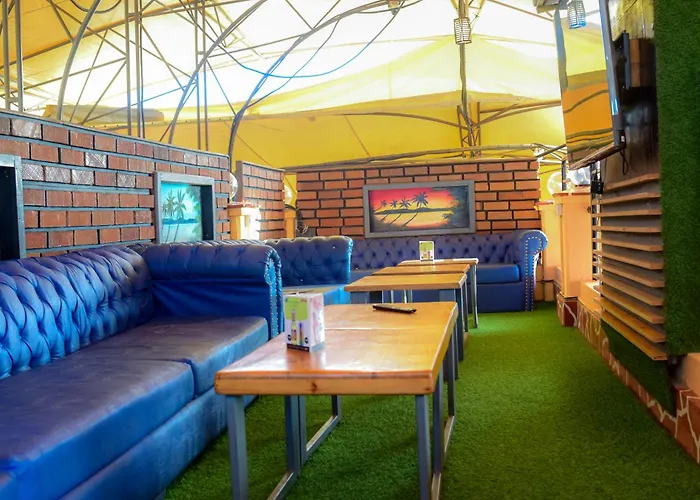 Vidzo Royal Inn Hotel