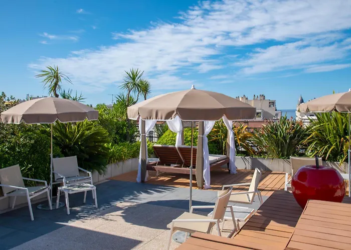 Best Western Premier Le Patio Des Artistes Wellness Jacuzzi