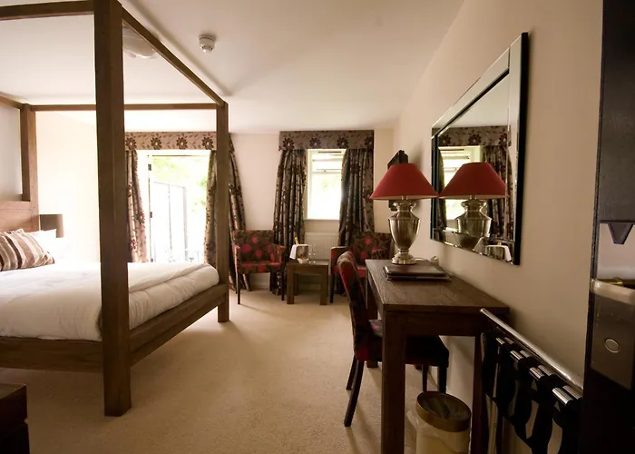 Crouchers Hotel