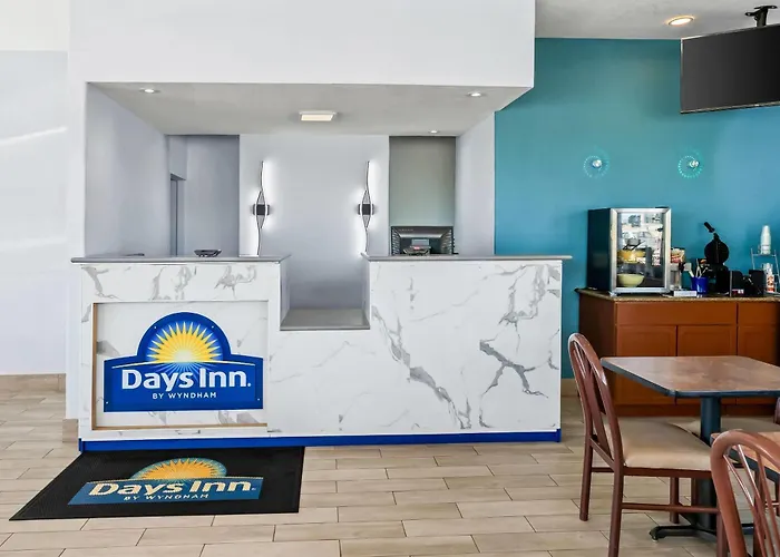 Days Inn By Wyndham Salina South