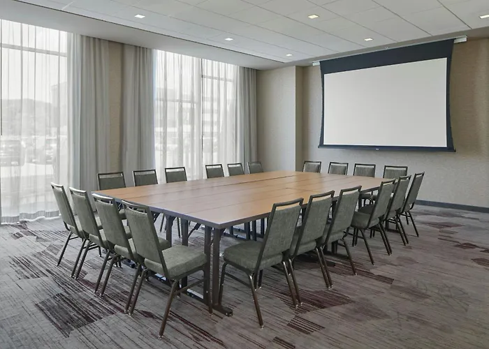 Courtyard By Marriott Albany Airport