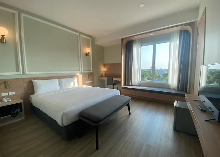 Mayflower Grande Suite Hotel