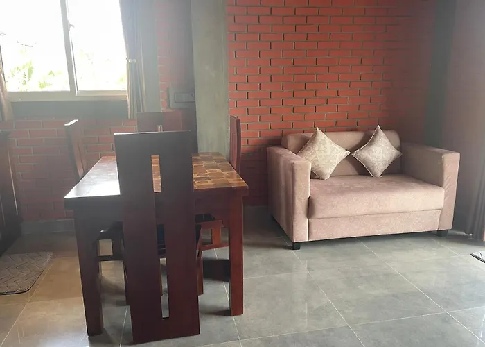 Airport Colombo Pocket Paradise