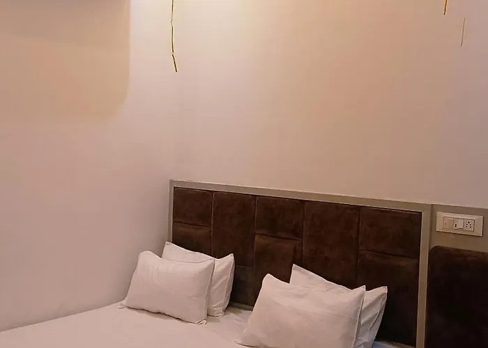Siddhi Inn
