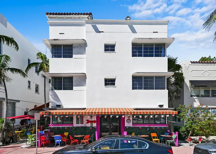 Whitelaw Hotel