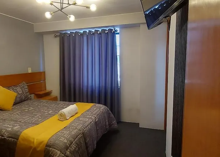 Kalust Hotel