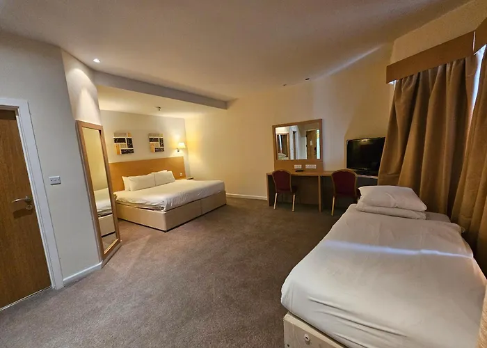 Oyo The Luton Hotel