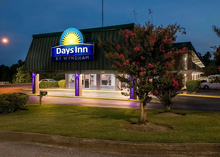 Days Inn By Wyndham Seneca-Clemson