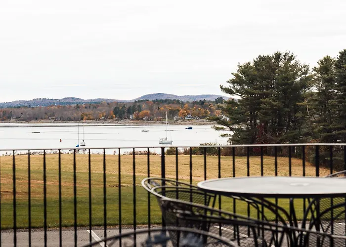 Belfast Harbor Inn