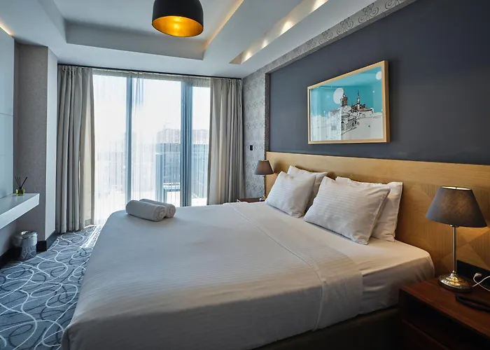 Four-G Hotel