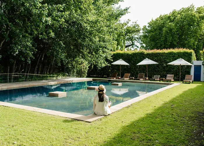 La Paris Estate