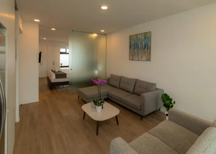 Bee Suites Escalante - San Jose