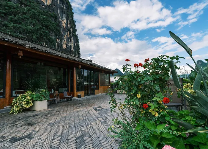 Yangshuo Mountain River Ballad Hotel - Free Yangshuo Train Station Pick Up And Drop Off