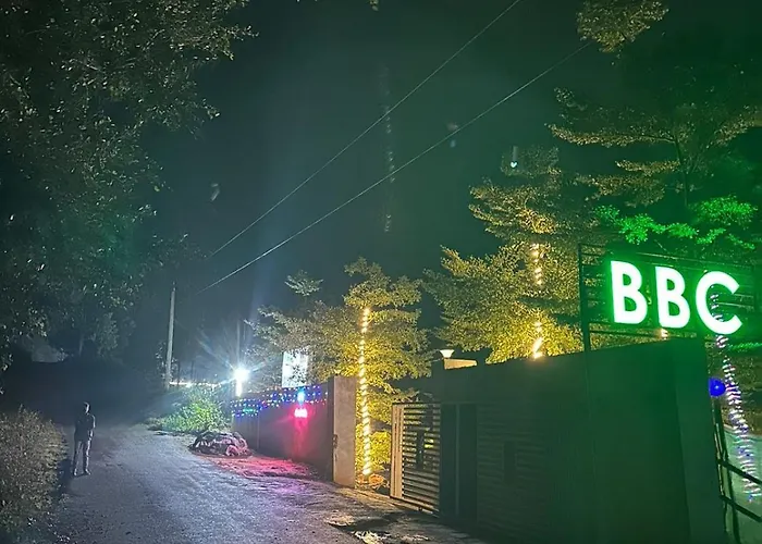 Backpackerz Base Camp