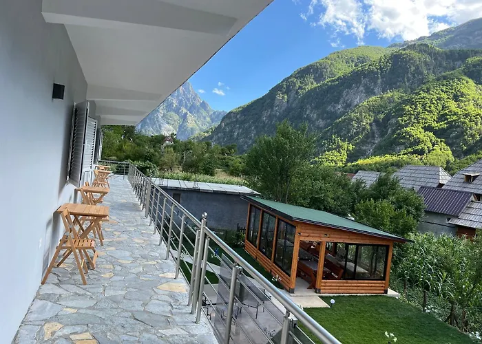 Hotel Familja Cuni Theth