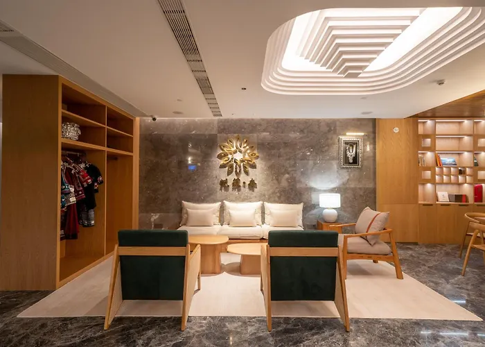 Floral Lux Hotel--Panoramic View Of Terrac,Sunrise, Heated Pool & Affordable Luxury