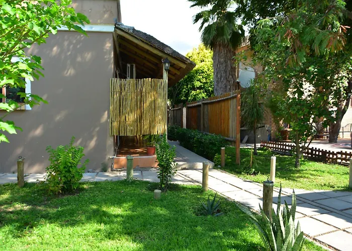 Three Tree Hotel